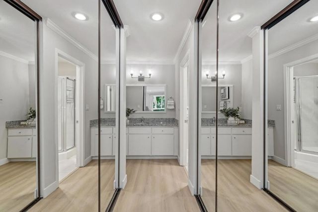 1031 Crestview Drive 106, Mountain View, CA 94040