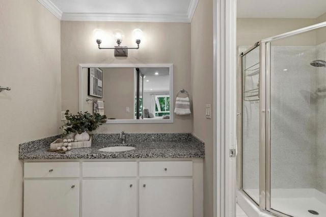 1031 Crestview Drive 106, Mountain View, CA 94040