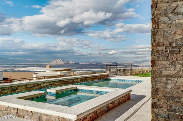 9 Stonecutter Court, Henderson, NV 89012