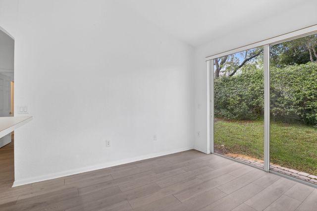 7915 NW 20th Street, Pembroke Pines, FL 33024