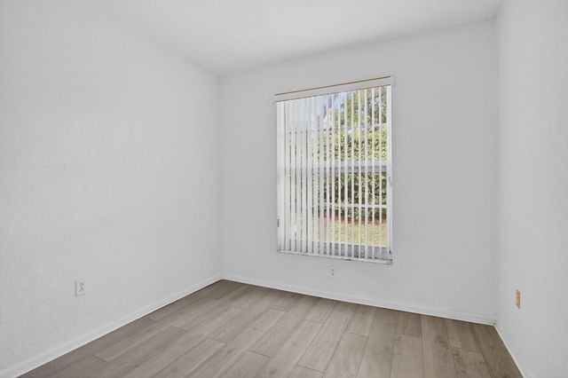 7915 NW 20th Street, Pembroke Pines, FL 33024