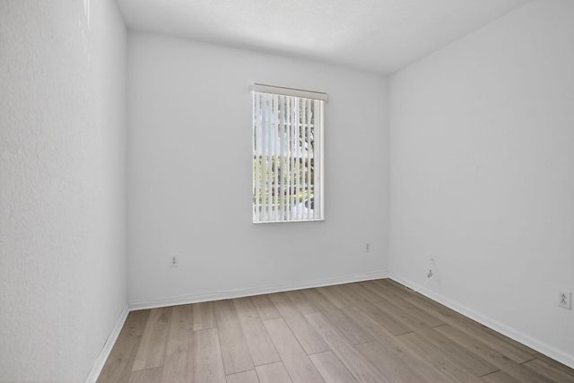 7915 NW 20th Street, Pembroke Pines, FL 33024