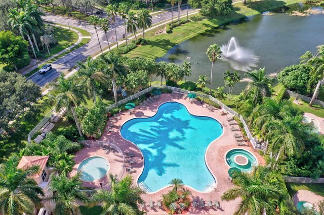 7915 NW 20th Street, Pembroke Pines, FL 33024