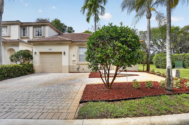 7915 NW 20th Street, Pembroke Pines, FL 33024