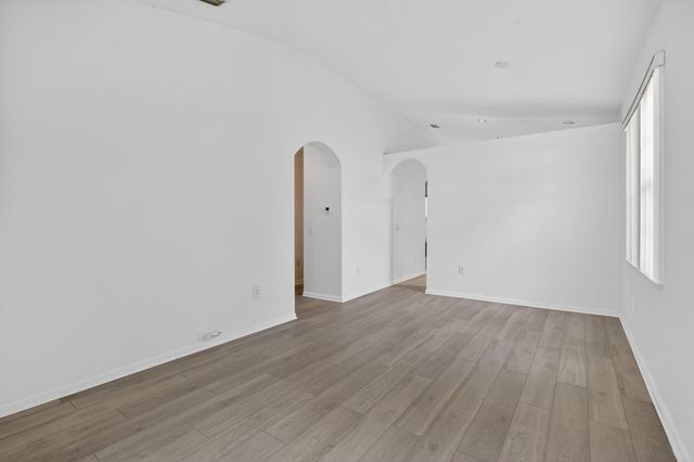 7915 NW 20th Street, Pembroke Pines, FL 33024