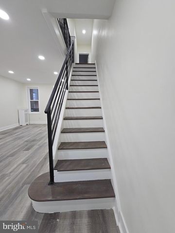 962 CARVER ST, Philadelphia, PA 19124