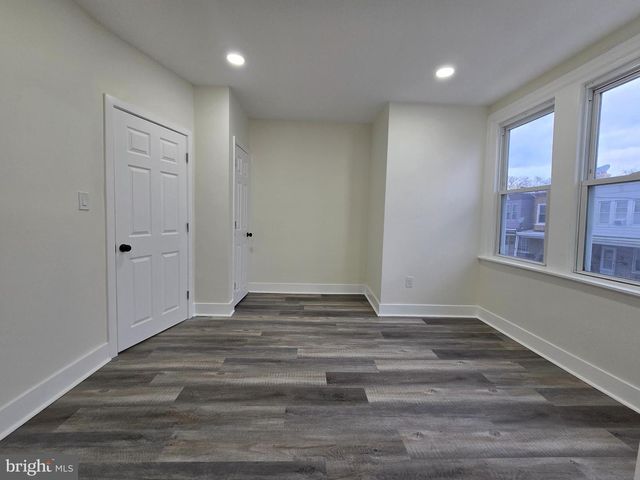 962 CARVER ST, Philadelphia, PA 19124