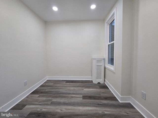 962 CARVER ST, Philadelphia, PA 19124