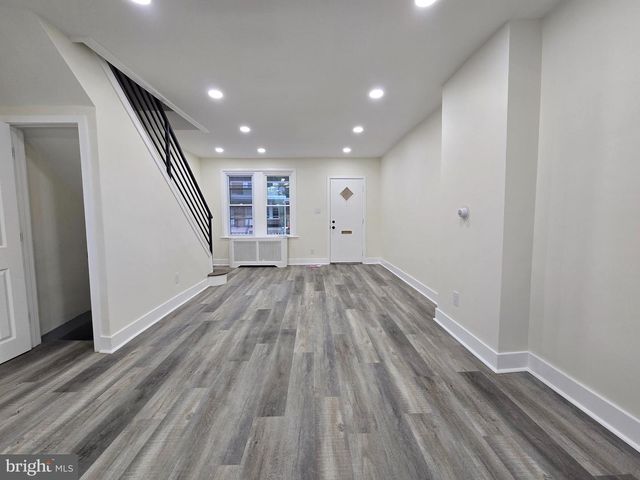 962 CARVER ST, Philadelphia, PA 19124