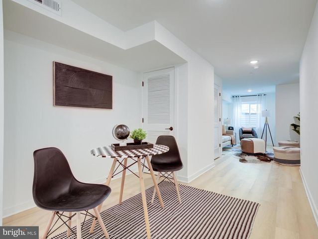 1551 S DOVER ST, Philadelphia, PA 19146