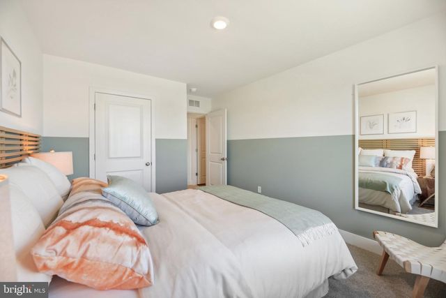 124 WAPPINGER TER, Winchester, VA 22602