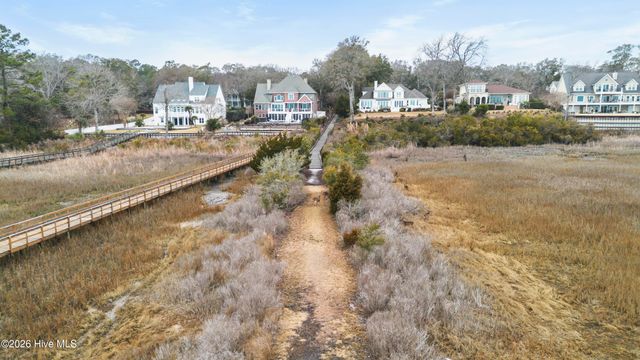 1254 Harbour Gate South SW, Calabash, NC 28467