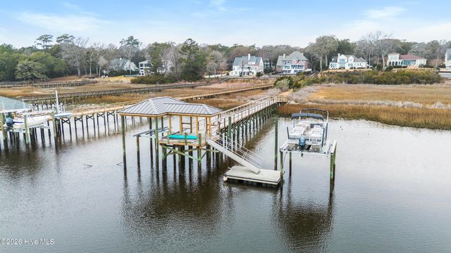 1254 Harbour Gate South SW, Calabash, NC 28467