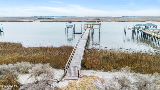 1254 Harbour Gate South SW, Calabash, NC 28467