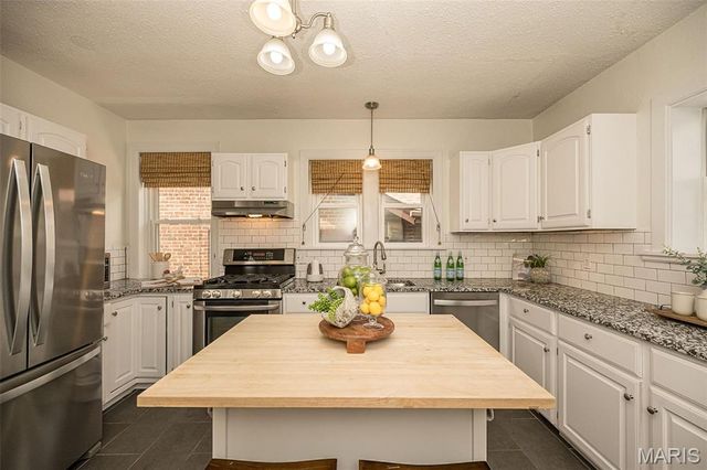 1724 McCready Avenue, St Louis, MO 63117