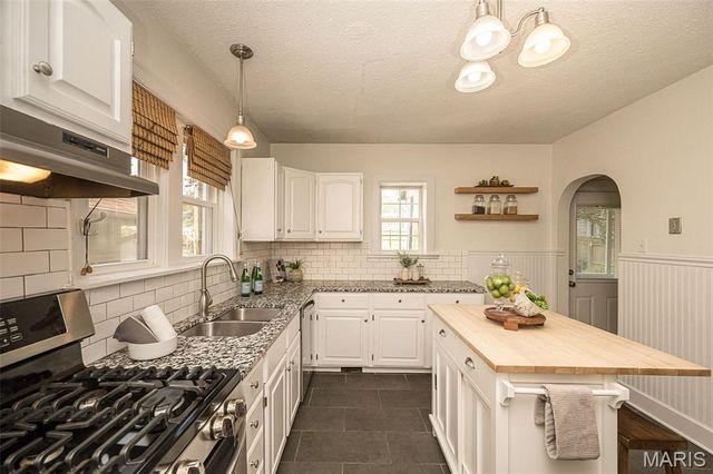 1724 McCready Avenue, St Louis, MO 63117
