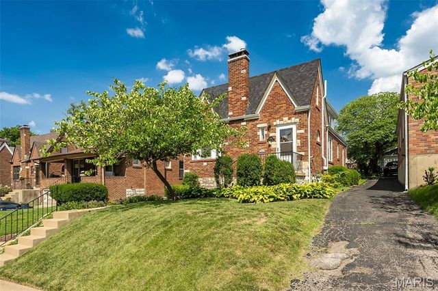 1724 McCready Avenue, St Louis, MO 63117
