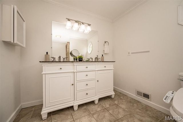 1724 McCready Avenue, St Louis, MO 63117