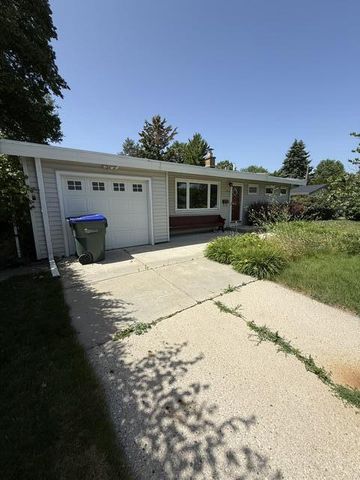 7311 Earl AVENUE, Greendale, WI 53129