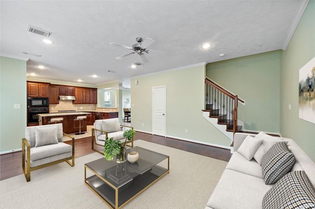 2626 Couch Street, Houston, TX 77008