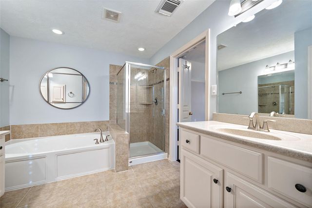 2626 Couch Street, Houston, TX 77008