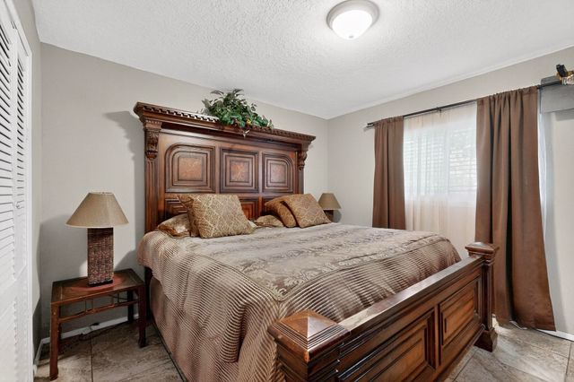 2551 Camino Cabestro, Santa Fe, NM 87505