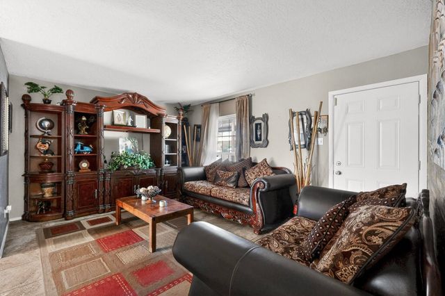 2551 Camino Cabestro, Santa Fe, NM 87505