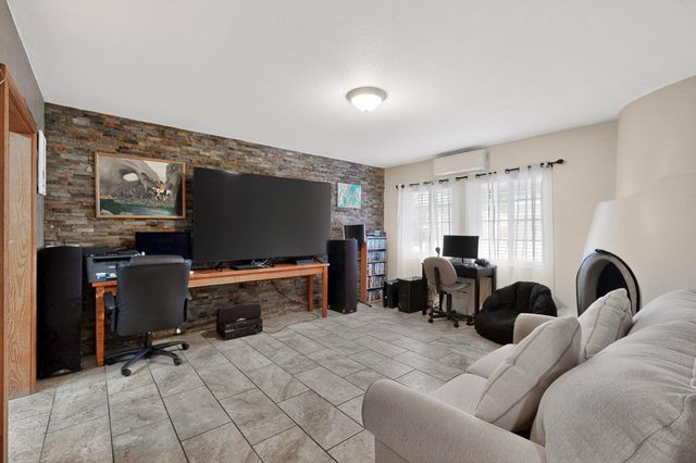 2551 Camino Cabestro, Santa Fe, NM 87505