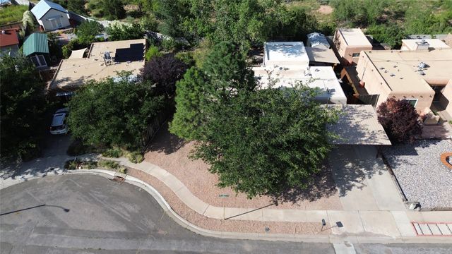 2551 Camino Cabestro, Santa Fe, NM 87505