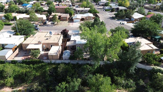 2551 Camino Cabestro, Santa Fe, NM 87505