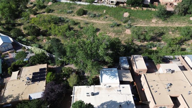 2551 Camino Cabestro, Santa Fe, NM 87505