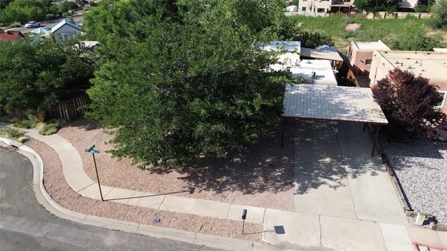 2551 Camino Cabestro, Santa Fe, NM 87505