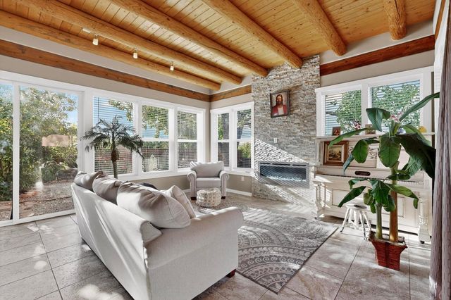 2551 Camino Cabestro, Santa Fe, NM 87505