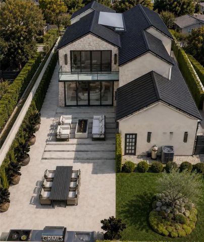 2055 Parnell, Los Angeles, CA 90025