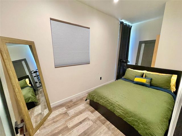 2336 S Longwood, Los Angeles, CA 90016