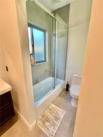 2336 S Longwood, Los Angeles, CA 90016