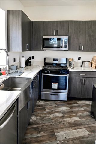 2336 S Longwood, Los Angeles, CA 90016