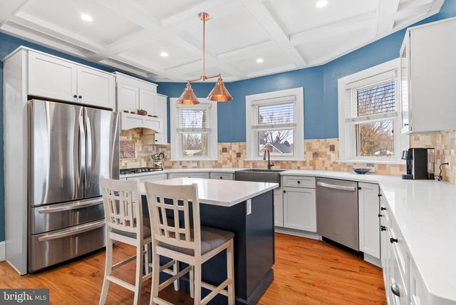 4303 NEWBURG RD, Bethlehem, PA 18020