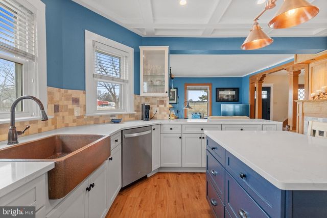 4303 NEWBURG RD, Bethlehem, PA 18020