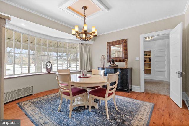 4303 NEWBURG RD, Bethlehem, PA 18020