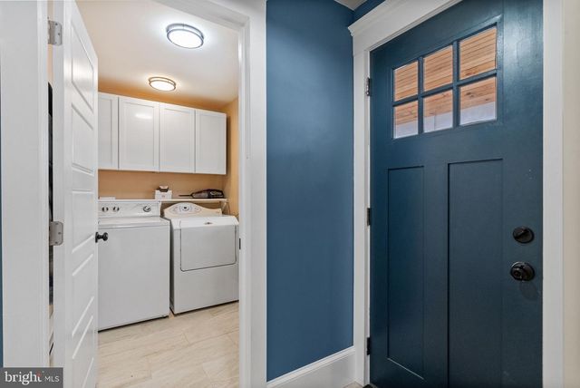 4303 NEWBURG RD, Bethlehem, PA 18020