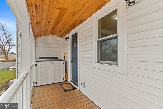 4303 NEWBURG RD, Bethlehem, PA 18020