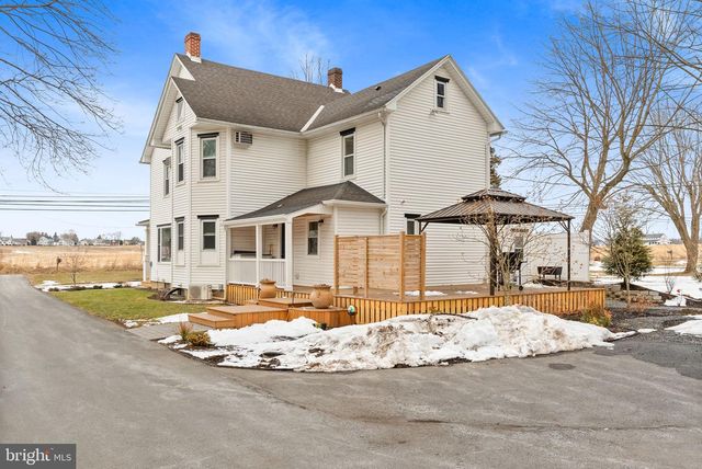 4303 NEWBURG RD, Bethlehem, PA 18020