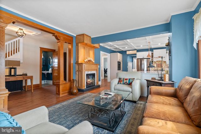 4303 NEWBURG RD, Bethlehem, PA 18020