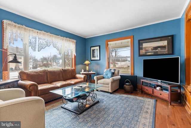 4303 NEWBURG RD, Bethlehem, PA 18020