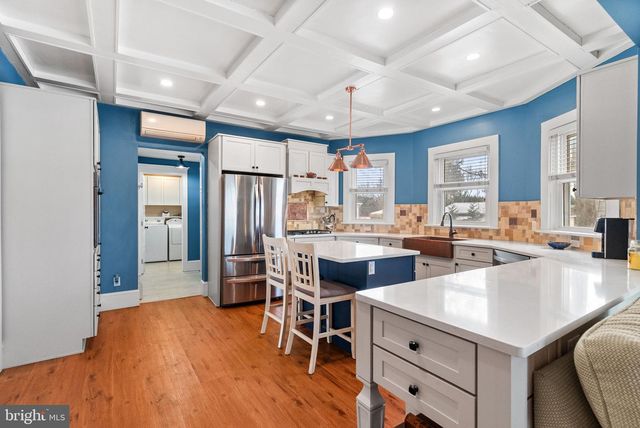 4303 NEWBURG RD, Bethlehem, PA 18020