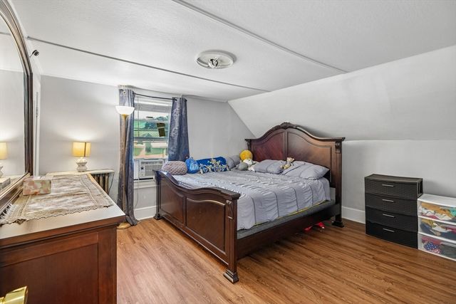 638 Boston St, Lynn, MA 01905