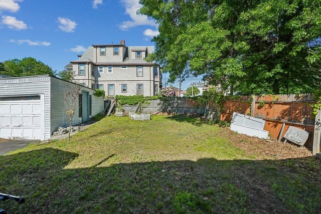 638 Boston St, Lynn, MA 01905