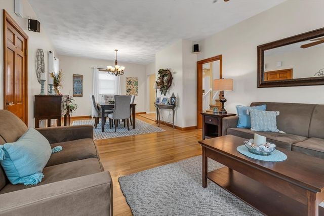 44 Marshall Ave, Cumberland, RI 02864