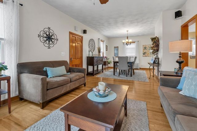 44 Marshall Ave, Cumberland, RI 02864